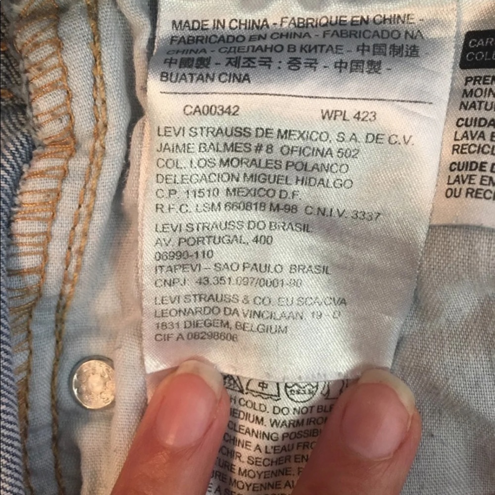 Vintage Levi's Mom Jeans - Demi Curve - Picture 5 of 6